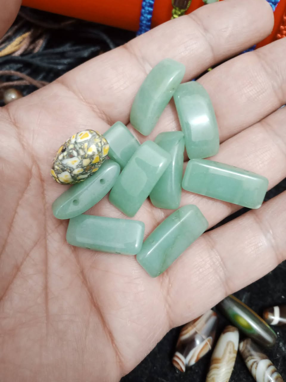 كل مجموعة وسعرها ....سعر مناسب جدا 
تواصل خاص واتساب ***********
