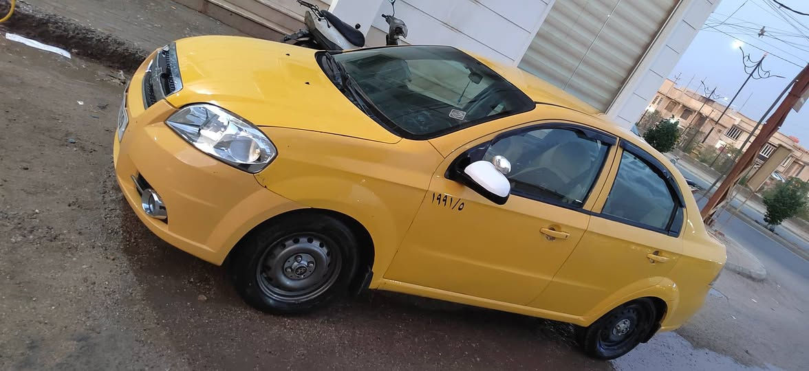 افيو تكسي ٢٠١٠
وارد امريكي محرك مسكر جديد 
رقم انكليزي الجديد هزه جديده 
 مكاني سماوه السعر 53 
او الاتصال على الرقم ***********
