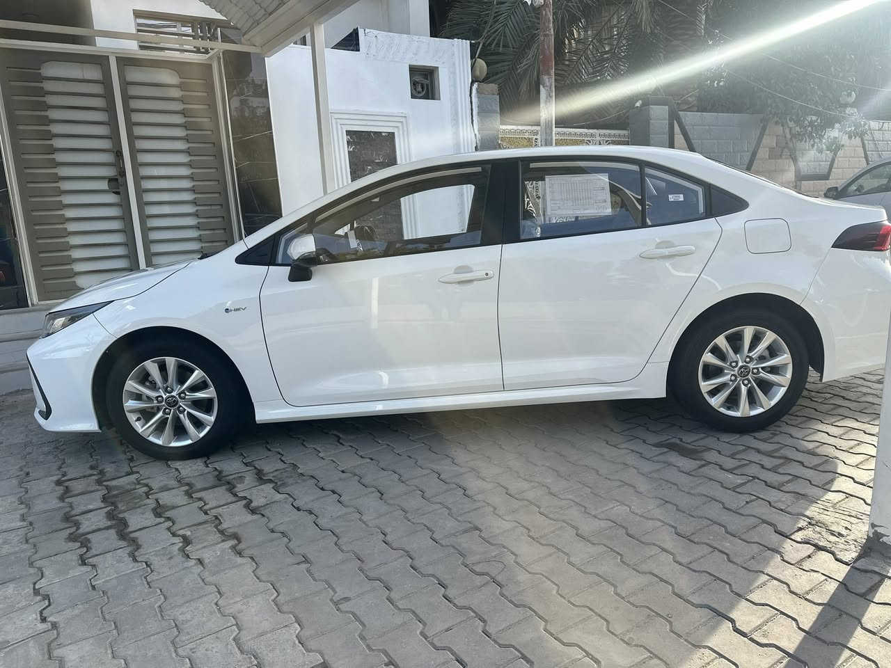 للبيع
تويوتا كورولا 2025 هايبرد – شكل خليجي

🔹 رقم بغداد
🔹 سيارة كفالة عامة – مكفولة من الشخط 
🔹 ماشية 7،000 كم 
🚗 سيارة بالكارتون بحالة الوكالة
🔧 المواصفات:
 • مكينة 1800 هايبرد
 • فتحة سقف
 • رادار + تحديد مسار + قيادة ذاتية
 • قراءة علامات الطريق المرورية
 • بصمة تشغيل + دخول ذكي (بصمة يد الباب)
 • هاند بريك بصمة + Auto Hold
‏ • EV Mode + Drive Mode + مانع انزلاق
 • تحكم كامل بالستيرن مع كروز كنترول
 • كراسي جلد أصلي
 • بطاين أبواب حياكة مطرزة
 • عدادات ديجتل
 • شاشة مسجل مع CarPlay
 • تبريد بيانو
 • تبريد مقعدين
 • كاميرا خلفية دوّارة
 • لايت زينون عالي ناصي + بروجكتر
 • حساس إطارات
 • حساس مطر
 • حساس لايت داينمك

📍 موقع السيارة: النجف الأشرف
💰 السعر: 160

***********
