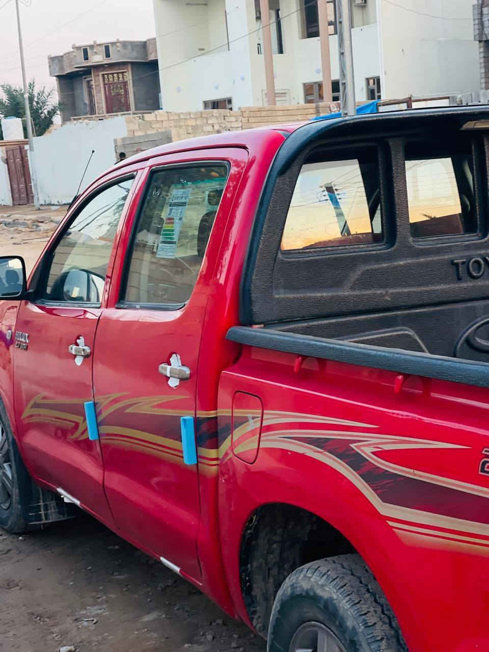 السلام عليكم سياره بيكم لبيع
موديل 2010  كويتي
شاصي19
السياره بيه قطعتين  صبغ بدون دواخل مثل ما موضح بل صوره الباقي مكفول  السياره احلا من الصور مال بيت 
رقم كركوك بسمي تحول ثاني يوم  
مكان السياره صلاح الدين بيجي
رقم الهاتف  ***********
السعر163 وبيه مجال بصيط
ملاحظه مكلف بل نشر
