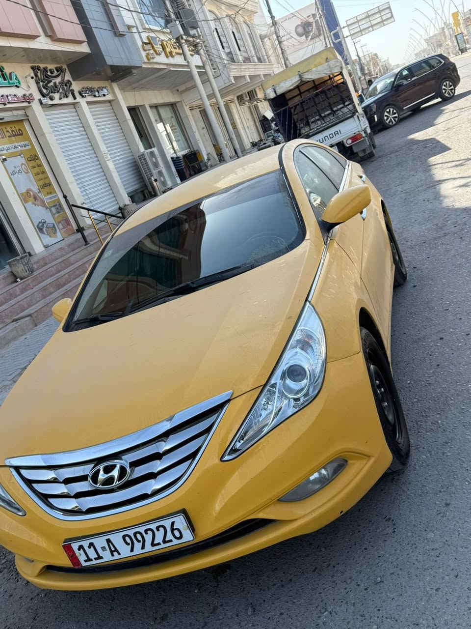 هونداي سوناتا وارد امريكي  بدون حادث قطعه وحده امبدله فقط موديل 2012 رقم بغداد مصفره هيئه وغرامات  مشروع وطني مكينه وكير جدد 2400 حداديه كهربائيات كلها شغاله تخم تاير سياره جاهزه كله نقص ما بيها السعر 98 وبيها مجال مكان السياره سامراء ***********
