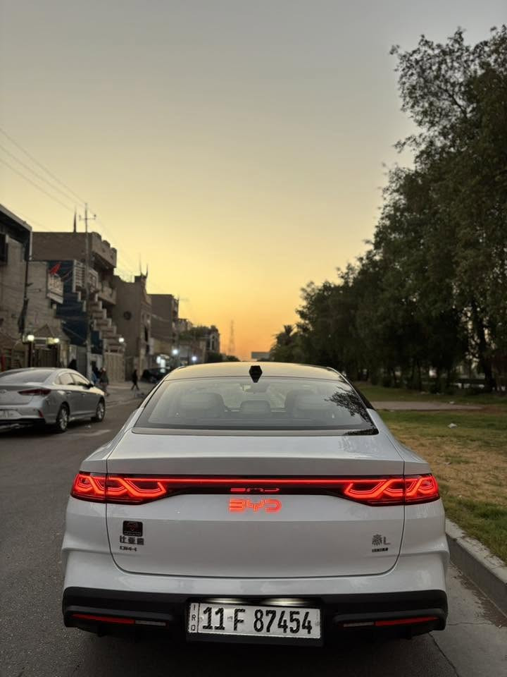 BYD QIN L
بي واي دي كين L
2025
على حالة الزيرو ماشية ( 11 الف) فقط. 
كفالة عامة السيارة على حالة الزيرو.
كامل الملحقات موجودة.
ارضيات حوضية بلادية.
فول مواصفات قمارة حديد.
13 كامرة 
اوتو بارك 
اوتو هولد 
اربع انظمة قيادة 
مري شفط
تشغيل عن بعد 
+ بقية المواصفات معروفة.

الموقع بغداد. زيونة.
رقم بغداد تحويل مباشر.
السعر (25,000,000 د.ع) فقط.

للاستفسار اكثر الاتصال او مراسلة واتساب:-
***********
