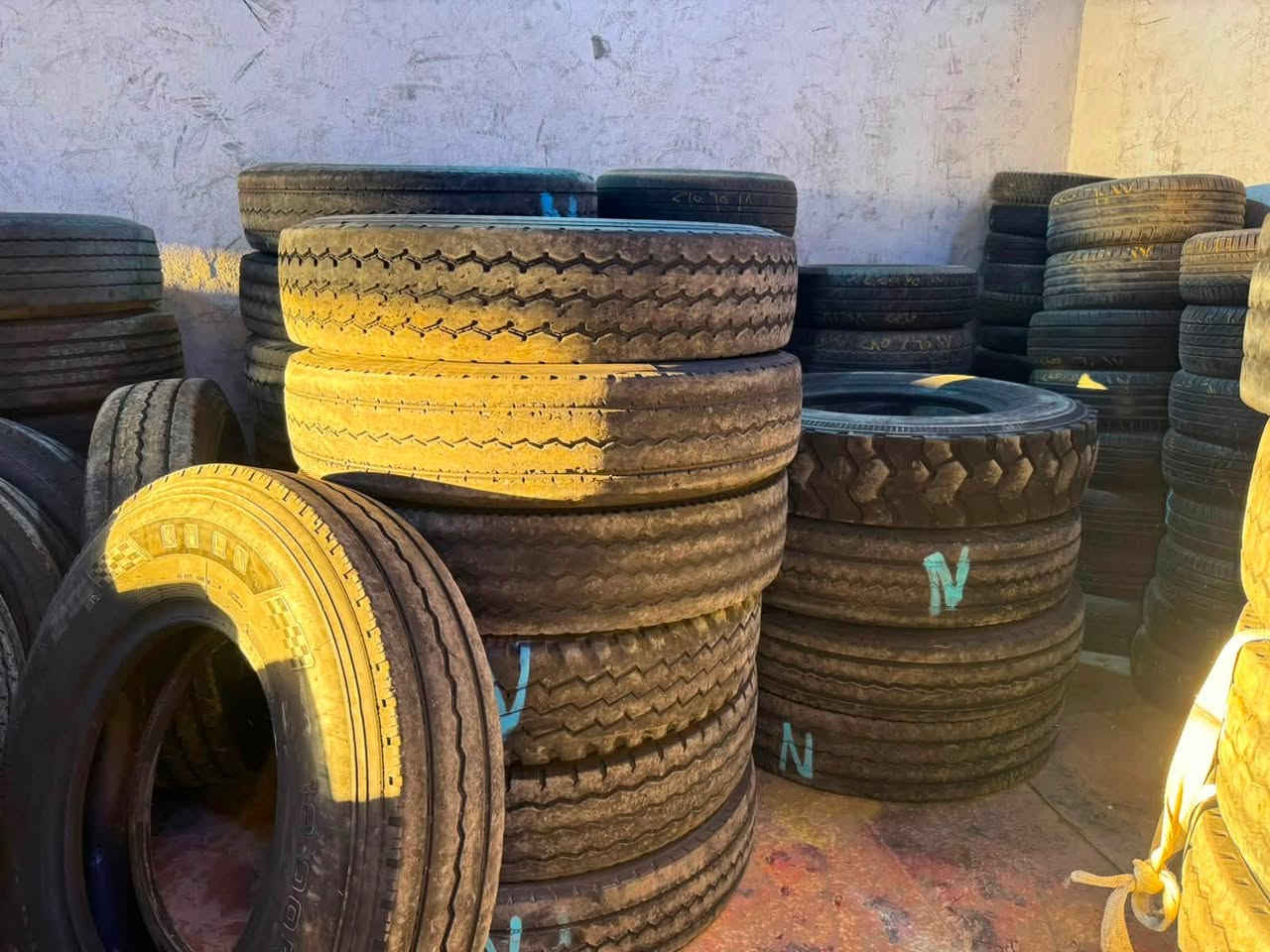 بعون الله تعالى تم وصول وجبه جديدة من الاطارات الاوربيه والصينية إلى مجمع الامارات بابل قضاء القاسم  بتاريخ    11/ 7/  2026     لتواصل الاتصال عل الرقم    ***********
