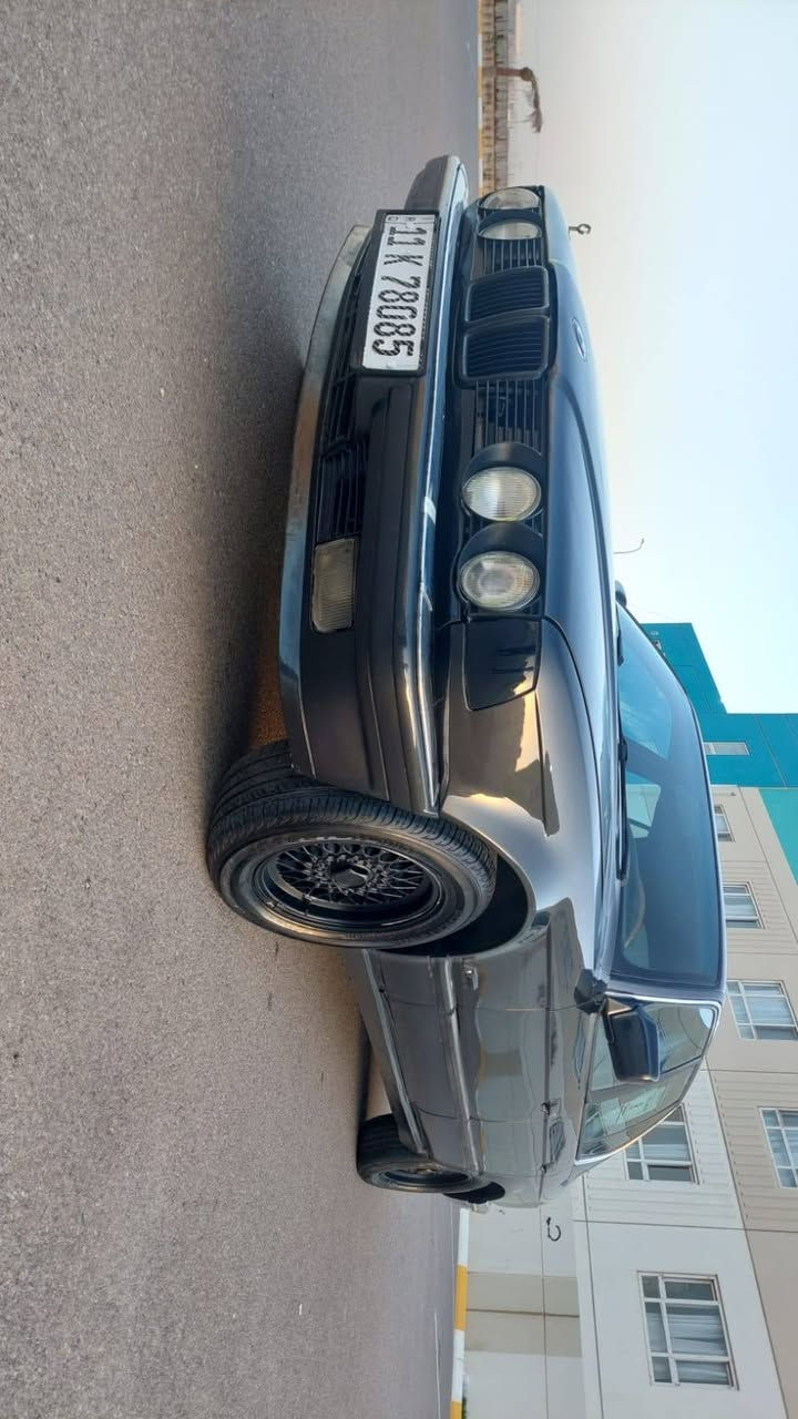 للبيع bmw
 محرك v6 مفتوح
 كير سلس وكل مشكله مابيه 
حداديه جديده 
٥ تايرات جدد ٥ويل كب خليه
عده الشركه موجوده 
سلايت شغال طكتين 
كيجات شغاله
كهربائيات شغاله
كشنات جلد بلاديه
تبريد قطعتين شغال 
هزه جديده 
رقم دولي بسمي 
 موديل ٩١ اصل
حجم ٣٥ بليته وسنويه
سياره احلى من الصور بهواي 
للعلم السياره مشتركه بمسلسل والها فديوات 
واكو فيديو بلتعليقات يوضح نضافه السياره 
السعر مناسب علق تم يوصلك خاص والشراي يجي ويرجع بيها 
اي استفسار اسال علعام واجاوبك او اتصل *********** المدائن, بابل
