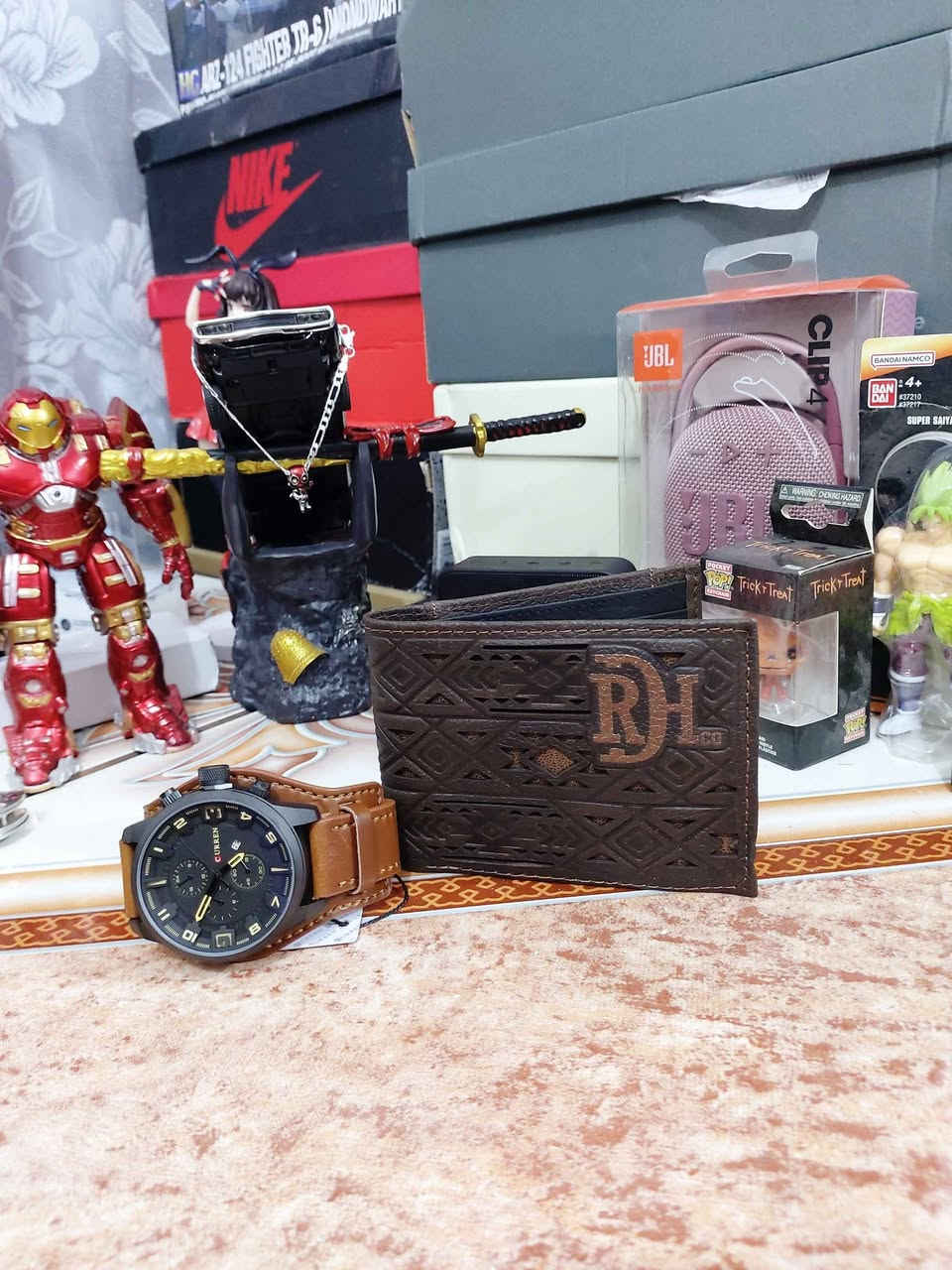 ساعات مع محفضات امريكي جلد طبيعي من بضاعه اوربيه  غير  مستخدمات   واصليات  شرط اوربي الزوج  ب 35 الف بغداد, العراق


**إذا كنت صاحب هذا الإعلان وتريد حذفه لأي سبب، رجاءا أرسل رسالة إلى الدعم الفني**