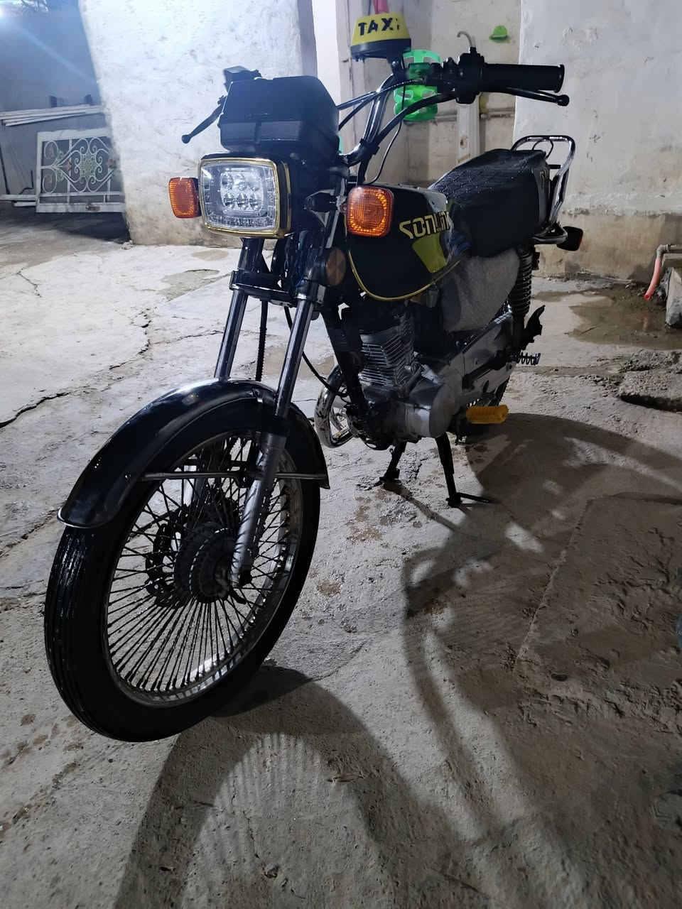 السلام عليكم
لبيع دراجه تايگر ختم سونلك 2023
دراجه مناقصهه شي 
مثل متشوف گدامك 
محرك فول لانضوح لا تبخير
مكان ديالئ سراجق طريق دلئ عباس 
ورقه كارتونيه 
سعر 475 وبيهه مجال 
رقم ***********
