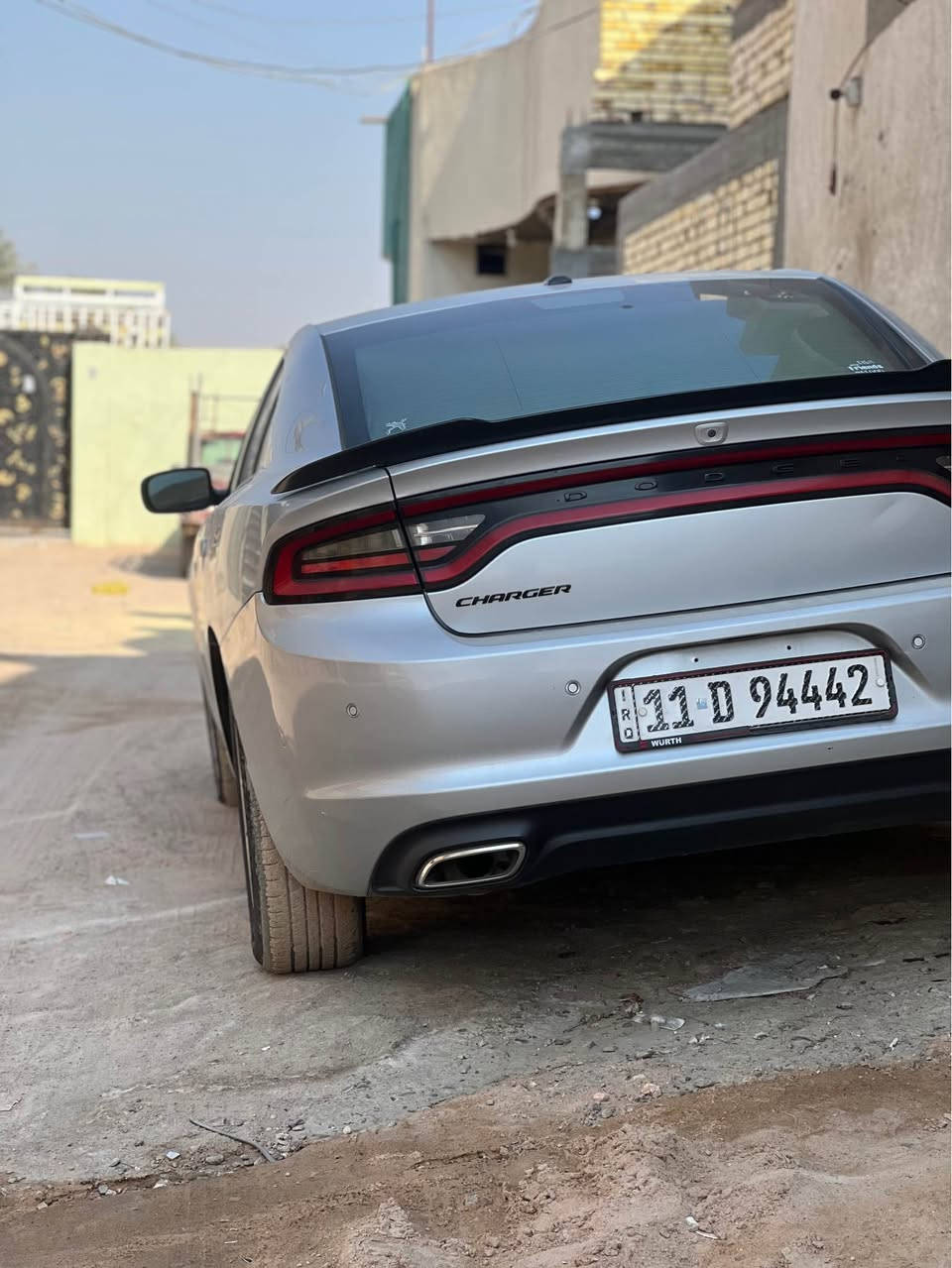 جارجر ٢٠٢٠ كندية 
من كندا بدون ضرر فقط بالعراق موضح بالسونار
گير مكينة جدد مامفتوحات
صدر امامي جديد
حدادة خلفية نظيفة
زنون ابو الضمان بي سنة
نص فول السيارة فقط شاشة وكامرة خلفية وحساسات وتدفئة بلكشنات
دواخل جلد ابيض
سيارة نظيفة وجاهزة تخبل 
رقم بغداد بأسمي تحويل هزة جديدة بعدلها سنة 
مكاني بصرة ابو الخصيب  
*********** البصرة, العراق
