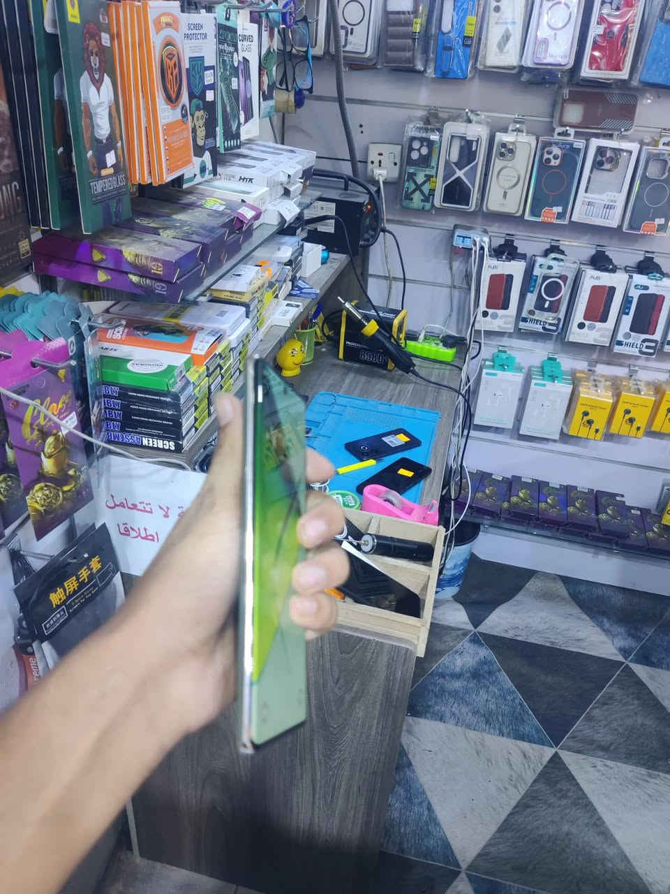 أنفنكس نوت 40 برو 5G مصفح
نضافه فول ستخدام كلش قليل 90 فريم ببجي ذاكرته 256 سعره 250 الف للتواصل ***********

