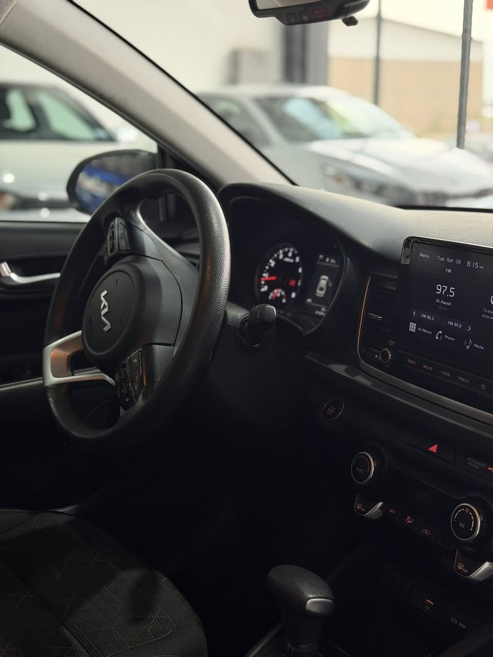 للبيع كيا ريو موديل 2023 فئة السيارة s
ويل كب 
شاشة كبيرة تدعم ابل 
بصمة ابواب وتشغيل 
مسند وسطي 
تحكمات ستيرن مع كروز كونترول 
حادث السيارة بوند صبغ 
تترقم شمالي سعر السيارة 108 ورقة
موصل مدينة المعارض الحديثة 
*********** 
للاستفسار
