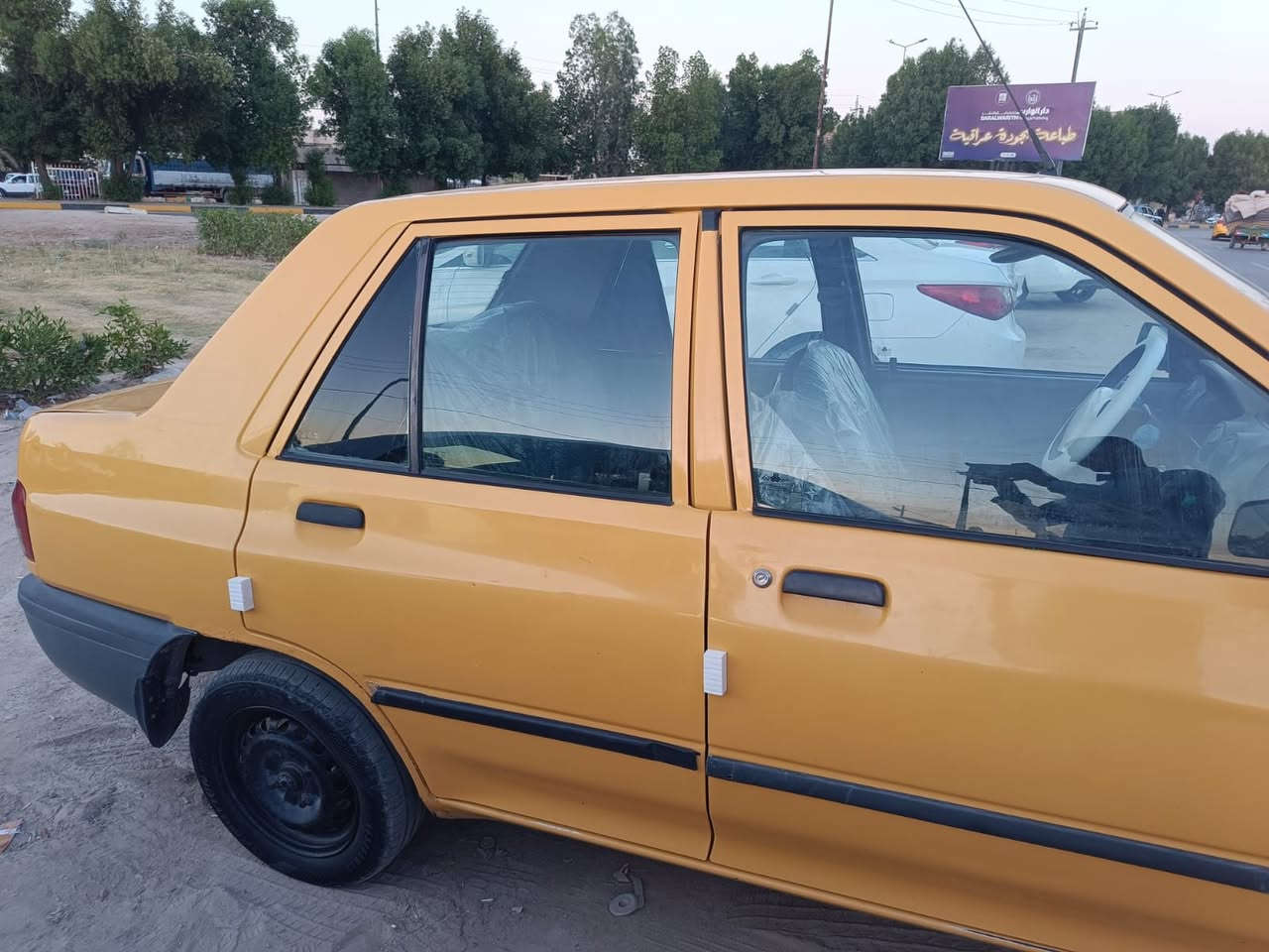 سايبه ٢٠١٥ رقم بغداد انكليزي تحويل مباشر سياره مال جناي نضافته فول السعر ٣٢ وبيه مجال للشراي العنوان كربلاء طوريج *********** سياره احله من الصوره نضافته ١٠٠
