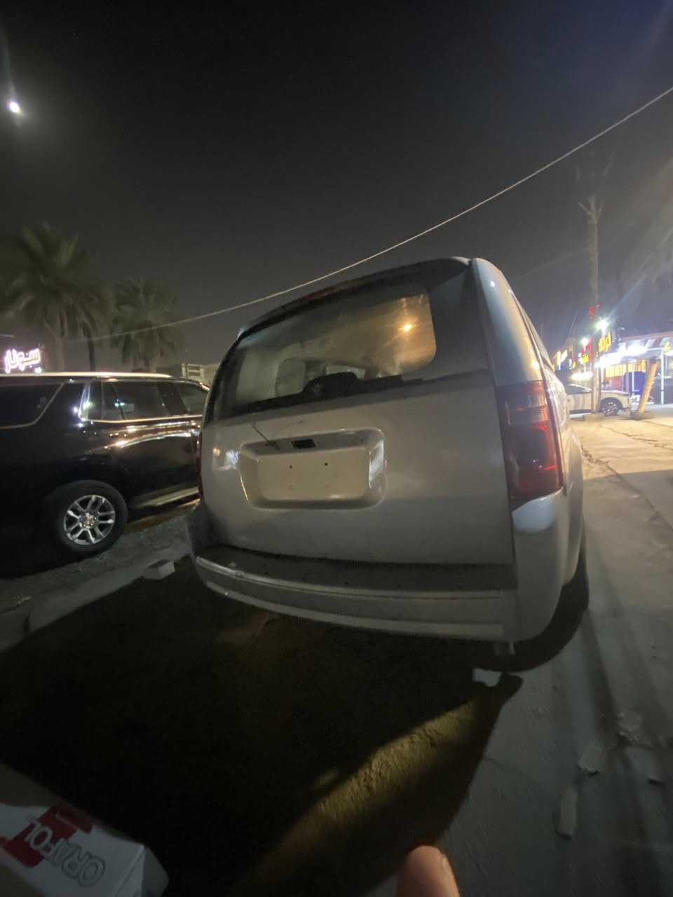 سلام عليكم 
للبيع دوج كرفان ٢٠٠٨ 
السعر ٩٧
مكانها العامرية 
٣ قطع صبغ بدون دواخل نهائيا 
كير محرك ب حالة جيدة 
***********
