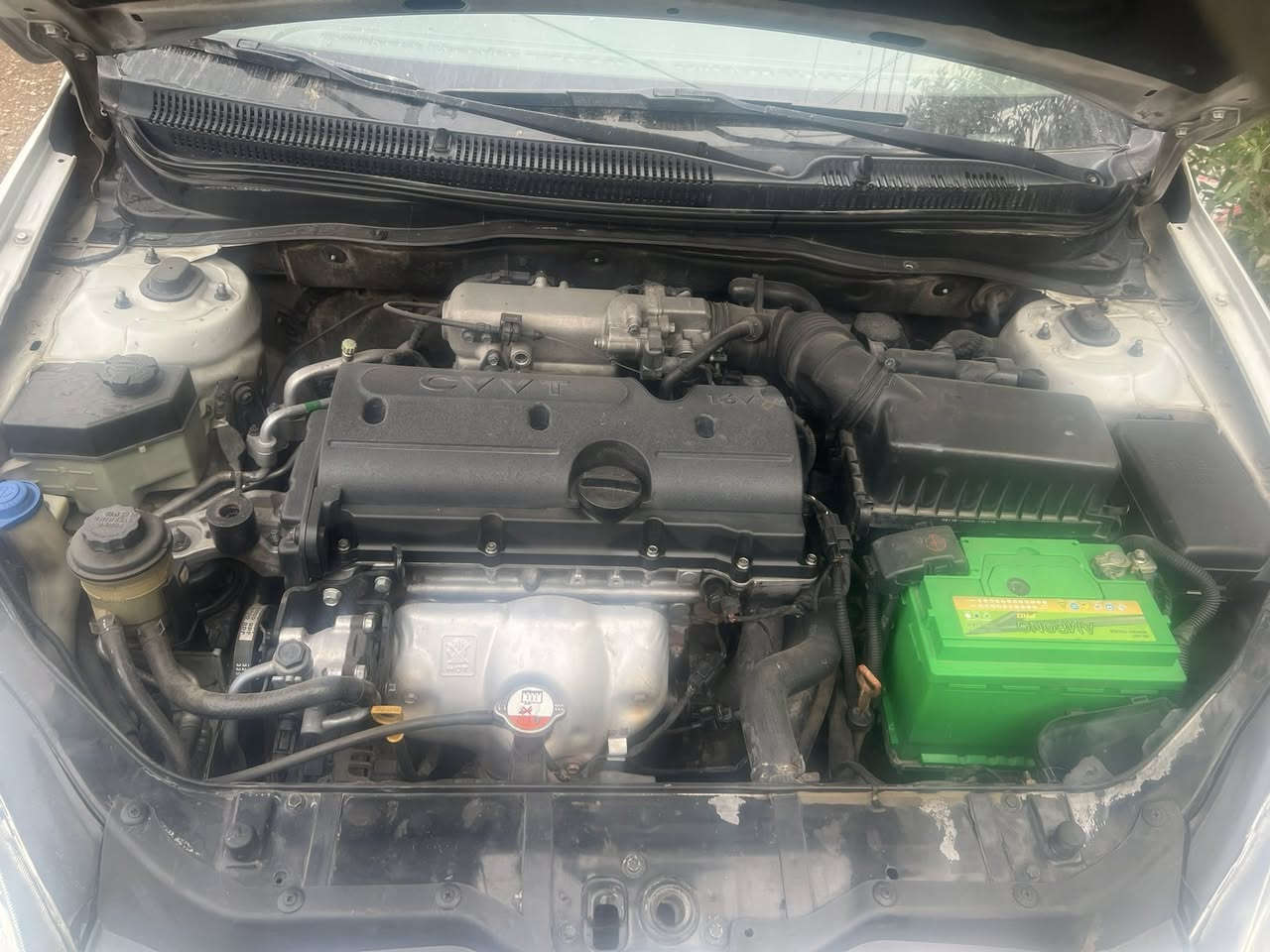 السلام وعليكم
أكسنت 2011
فتحته شاشه 
بيه صبغ على كد شويه باب وره سايق 
وبيه بنيد وجاملغ خلفي بداير صبغ 
سياره حلوه مال بيت بسمي صارله خمس سنوات 
الاستفسار ***********
