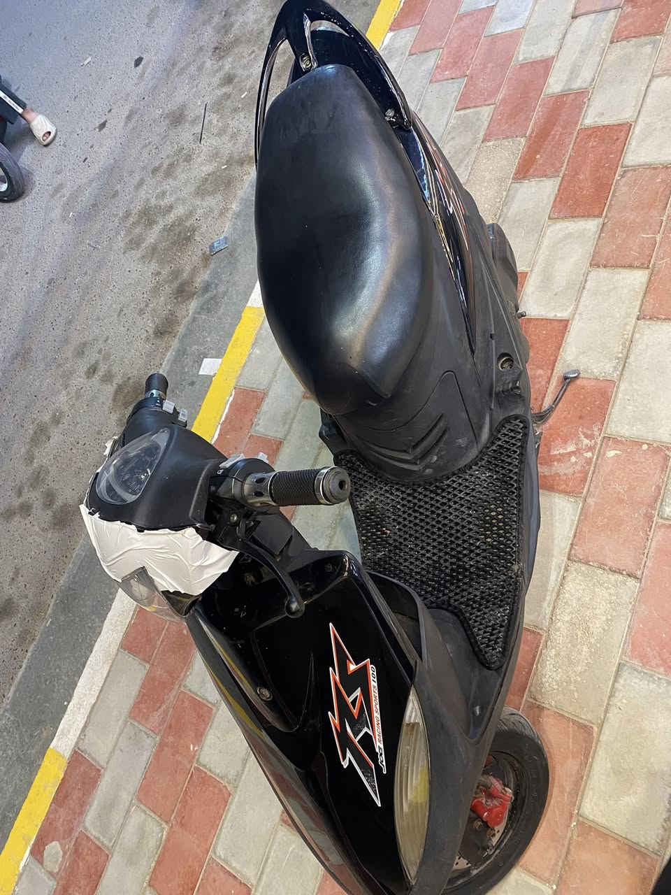 ماكس عدله للبيع بوشه ٤٩ مفتوحه فقط ولفات سعر ٥٥٠ وبيها مجال خابر وتشلع عيوني الدراجه كدامك ما نقصها برغي  مكان كربلاء حي العسكري  رقمي ***********
