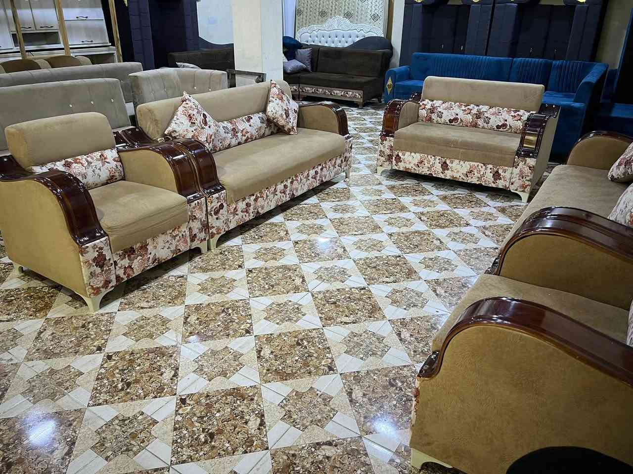 @

ئةم تاقم قةنةفةتوركيية 
بؤفرؤشتن بيعيبة 10نةفةريية
سةعريشي ١٨٠هةزار
ژم***********
شوين كةلار
