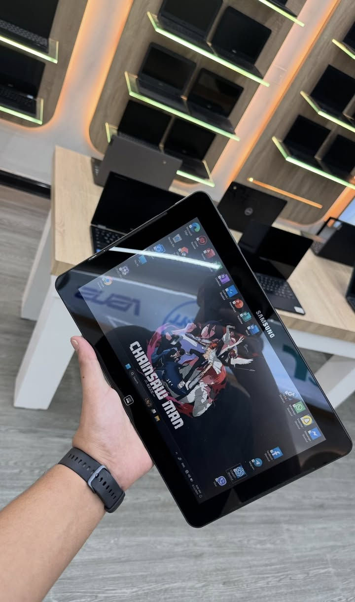 تاب من شركة سامسونك العالميه
عرض خاص بس 80 الف مع توصيل بس 4 قطع متوفره 
ضمان شهرين اي خلل مصنعي
معالج i5
هارد 128ssd
رام 4
حجم 12 انج
تاب يحتوي ع قلم 
يحتوي ع كامره 
دبل سماعه 
يحتوي ع مدخل hd
مدخل يو اس بي عدد 1
مدخل رام 
مدخل اوكس
نظافه الجهاز 95‎%‎
للحجز رقمك وعنوانك
***********
***********
