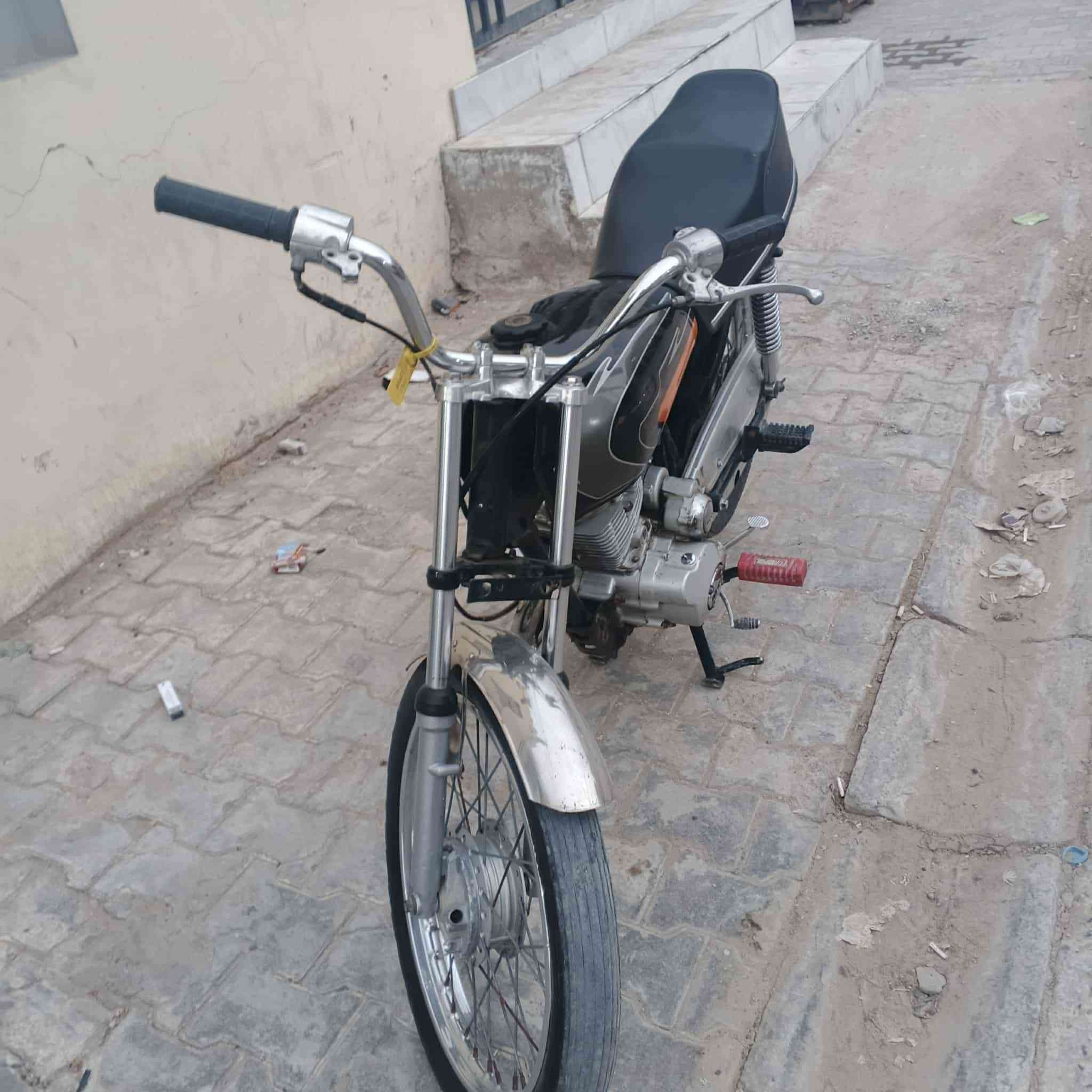 السلام عليكم دراجه للبيع محرك 5كير سعر 300
عنواني حي ميسان ***********
