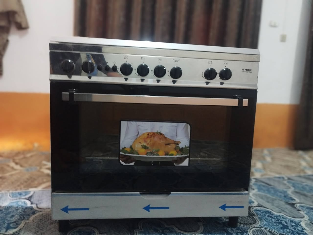 طباخ فرش جديد ما مستخدم طباخ منضدي جديد كذالك ما مستخدم للبيع والشراي يتصل عله هاذه الرقم***********
