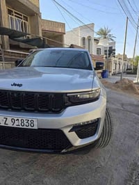 جيب 2023  لمتدد بلاص خمسه راكب 4x4  مواصفات  كامرات 360 حساسات 360 كشن...