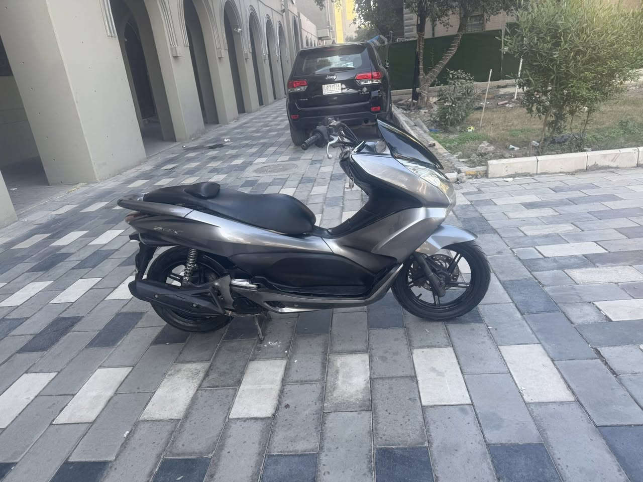 ياباني if جي اف 
محرك ١٥٠
ستان كهربائي حساس زدام كل شغاله ماشيه قليل مال رمبه ع أيدي مأخذه مال جناي مكفوله كفاله عامه كفر اصلي محرك ممفتوح دراجه لوك اوراقه كامله عالي ناصي لايت اشاير كله شغاله 
سعره 1350 مجال 
مكاني بغداد الكرخ شقق شارع حيفا 
رصيد ماعندك رمش وخابرك PCX***********
