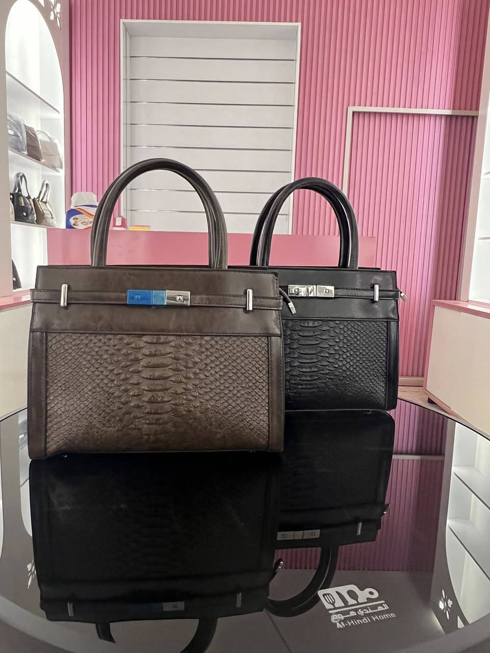 العنوان بسمايه الشارع العام 
نموذج من البضاعه. 
لا نتعامل بالشعبي   ماركات معروفه  معتمده 
كوالتي عالي. أسعار ثابته نسائي فقط. أسم المحل الجديد ناي


**إذا كنت صاحب هذا الإعلان وتريد حذفه لأي سبب، رجاءا أرسل رسالة إلى الدعم الفني**