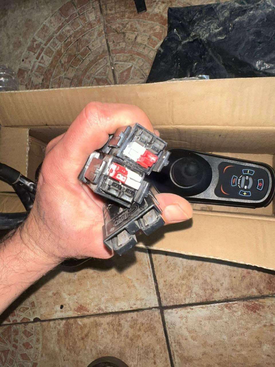 السلام عليكم 
كير  كرسي كهربائي جديد شرط فحص أمام مندوب 
سعر اللبيع 130 الف 
استفسار على خاص


**إذا كنت صاحب هذا الإعلان وتريد حذفه لأي سبب، رجاءا أرسل رسالة إلى الدعم الفني**