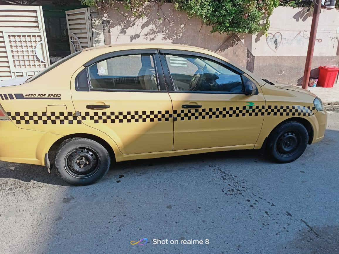 سلام عليكم افيو محرك استره كير عادي مديل 2010 اصلي اصفر
كير محرك شرط 
طخم تاير جديد 
شرط التحويل والوكالة
***********
