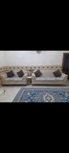 سلام عليكم تخم للبيع مستعمل 10مقاعد بي قنفه ل ثلاثيه رجلهه مكسوره العنوان كربلاء حي العباس السعر 300 للتواصل ***********
