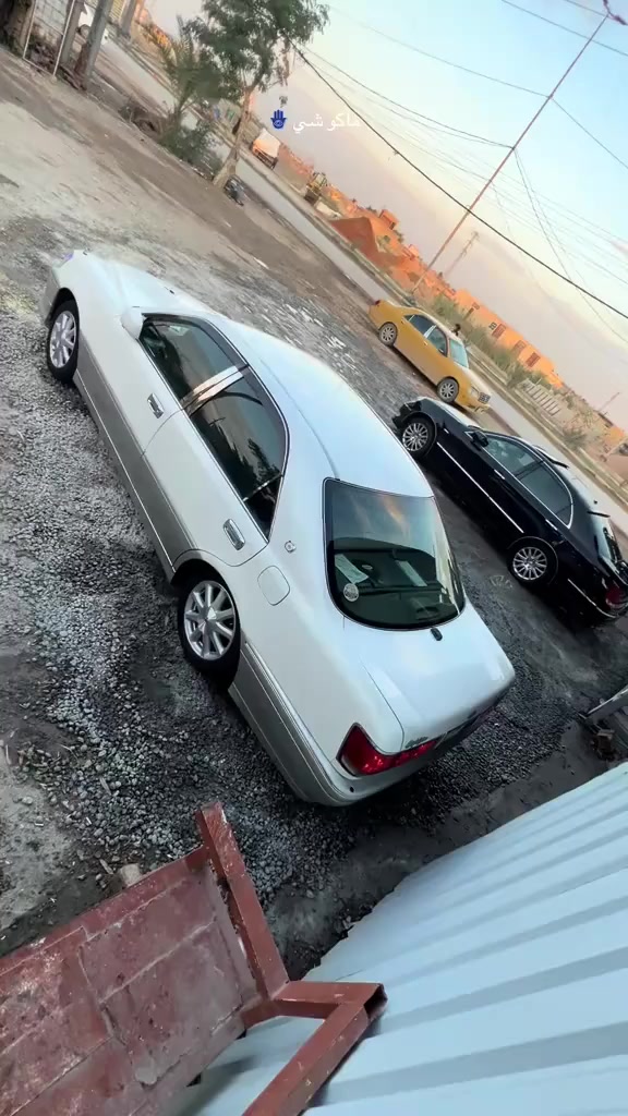 السلام عليكم ملكه موديل 200 اصل محرك كير حداديه تبريد كله جديد 3دكم محرك سي9 تبريد خلفي تحويرت نجف فوك وجوه  كفاله عامه سياره السعر ب137 وبيها مجال رقم الهاتف ***********المكان نجف عباسيه
