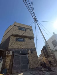 الحر الصغير البوبيات • دار ٤٠م • مصعد صناعي