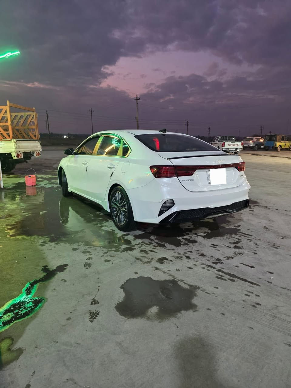 السلام عليكم 

فورتي ٢٣ جي تي لاين 
ماشيه ٤٩ ميل 
باسمي تحويل رقم بغداد 
فول عده الفتحه

‭0 773 369 3528‬
