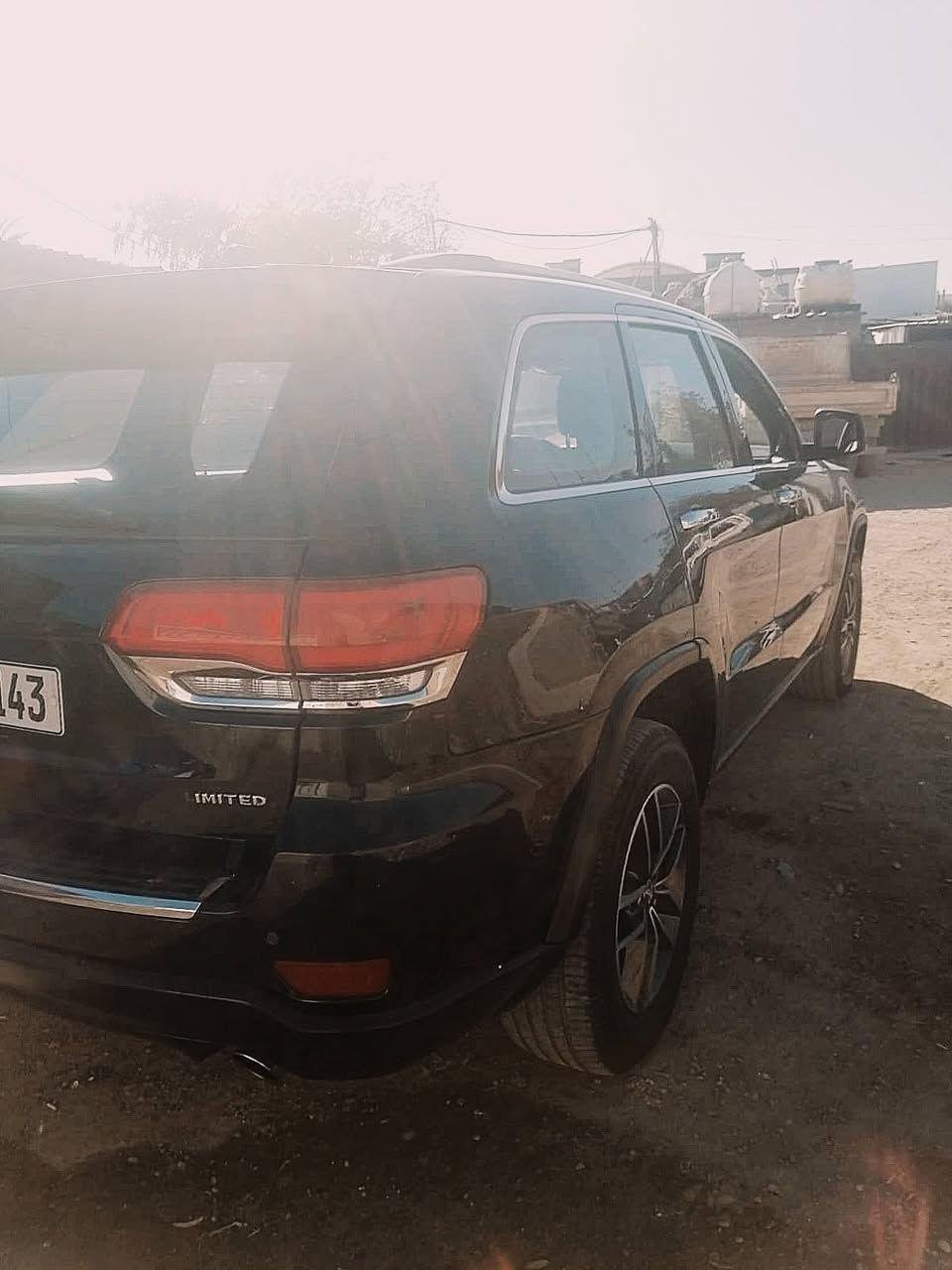 السلام عليكم جيب 2018 حادث جاملغ وبنيد وصبغ قطعتين فول مواصفات لمتد 
بصمة تشغيل عن بعد 
كشنات كهربائية
جلد مقاعد
جنطة كهربائية 
ماوس
سنوية باسمي 
ماشية 140 كيلو جاهزة للاستخدام مكينة كير تبريد جاهزة السعر 185 مكاني بغداد حي العامل ***********
