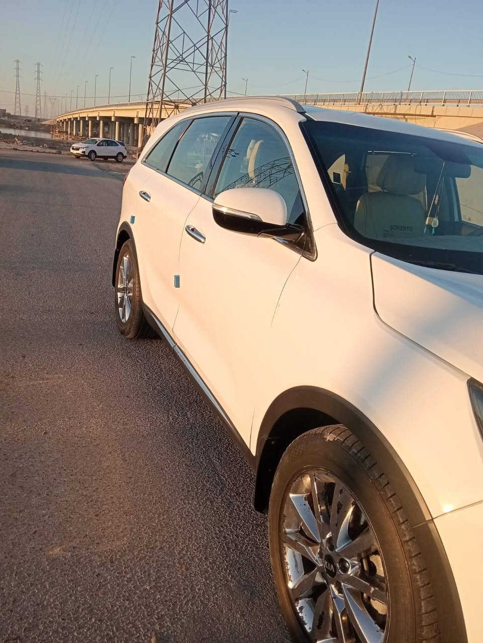 السلام عليكم 
سورينتو موديل 2018
سياره مكفوله بس بيها بارد بدايه البنيد رقم بصره بأسمي محرك 3500 سته سلندر سبعه راكب ثلاث قطع تبريد مرايات شفط تشغيل بصمه اشاره بالمري 
للاستفسار *********** السعر 246
