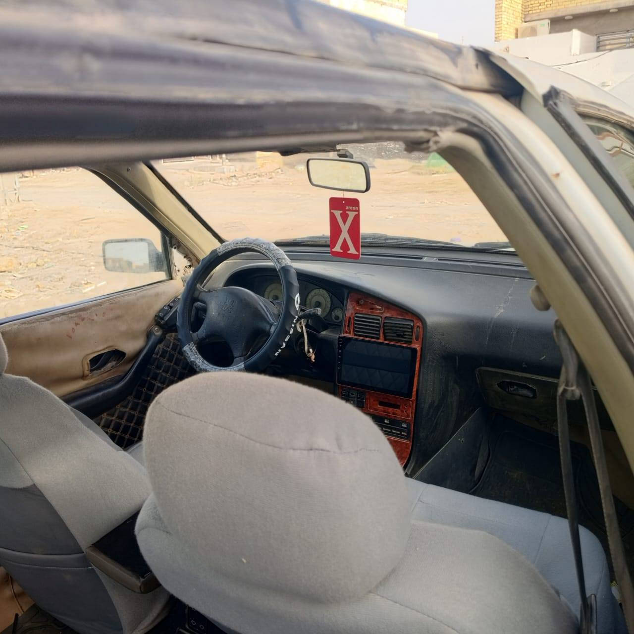 السلام عليكم بيجو 2015
سيارة كير مكينه كفاله 

كهربائيات كلهن جدد 

دوشمه جديدية سيارة جاهزة من كلشي 

سعر 35 وبيها مجال
رقم ***********
