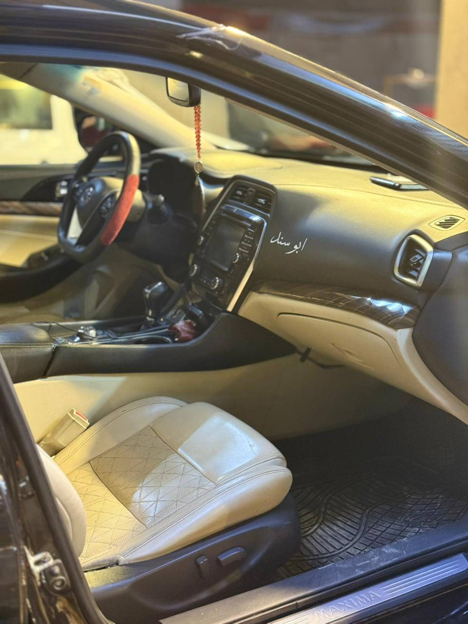 مكسيما 2017
مواصفات فوول فوول بلاتينيوم 
ماشية 150 الف كليو 
ضررها موضح بل سونار 
وبيها 4 قطع كلير مال شخوط 
بجم ظهر كبس 
السيارة جاهزة كللش 
ما تصرف عليها دينار 
تايرات طخم حدادية كله جديد
السعر 125 وبيها مجال 
التواصل مع الرقم
*********** 
 ***********
