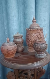 خشب قديم • قطع خشب • بغداد