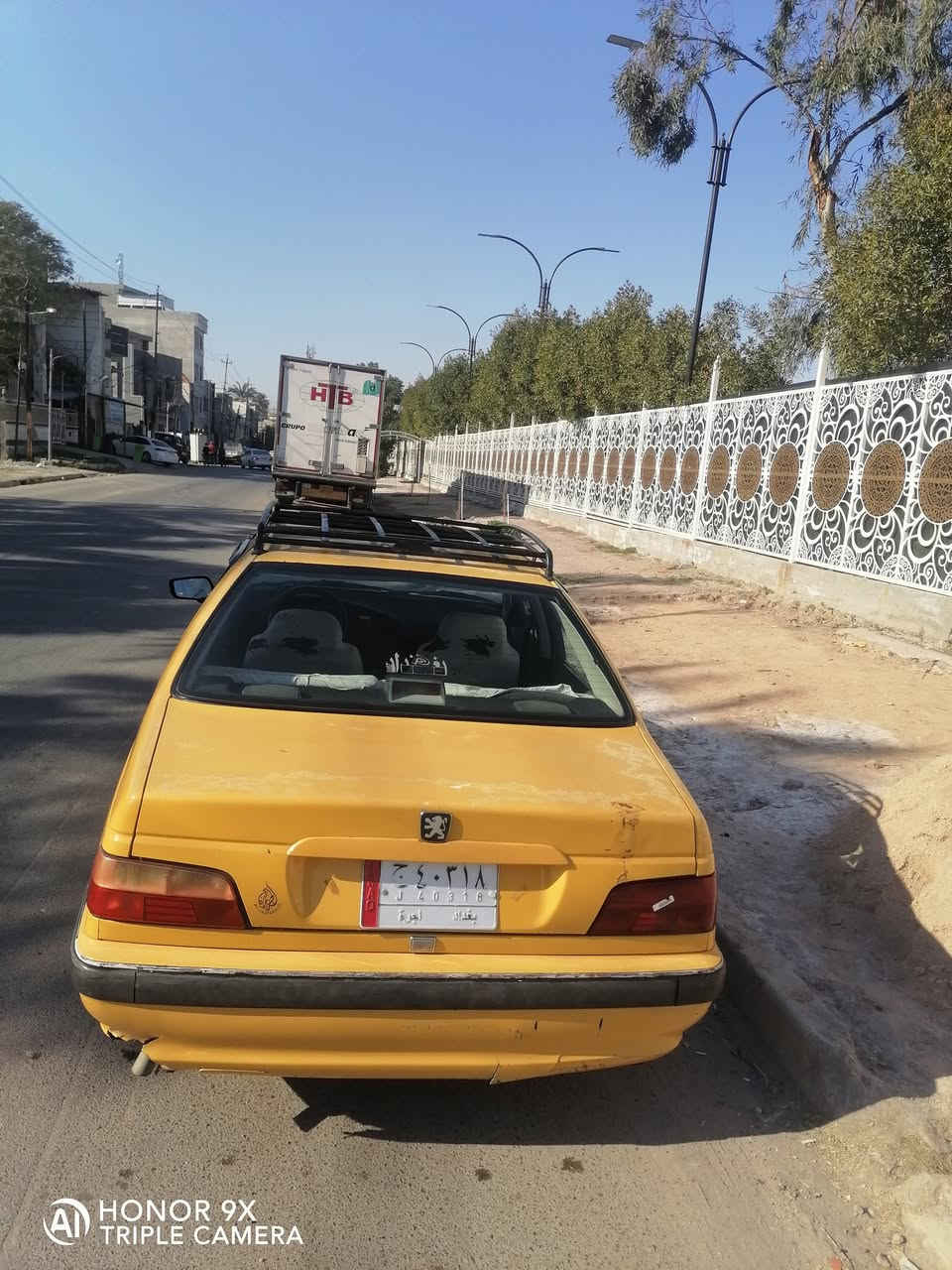 السلام عليكم إخوان
بيجو بارص 2015 صفره باسمي رقم بغداد
كير مكينه تبريد تدفئة ميكانيك كهربائيات كلها تمام
بيها طخات بيبان خلفيه وشخوط فقط وصدرها 50٪
غرفتها حلوه كلج جديد البارحه بدلته عينه وصينيه وفلاوين
عارضها ٤٥ بيها مجال مكان بغداد وهذا رقمي ***********
