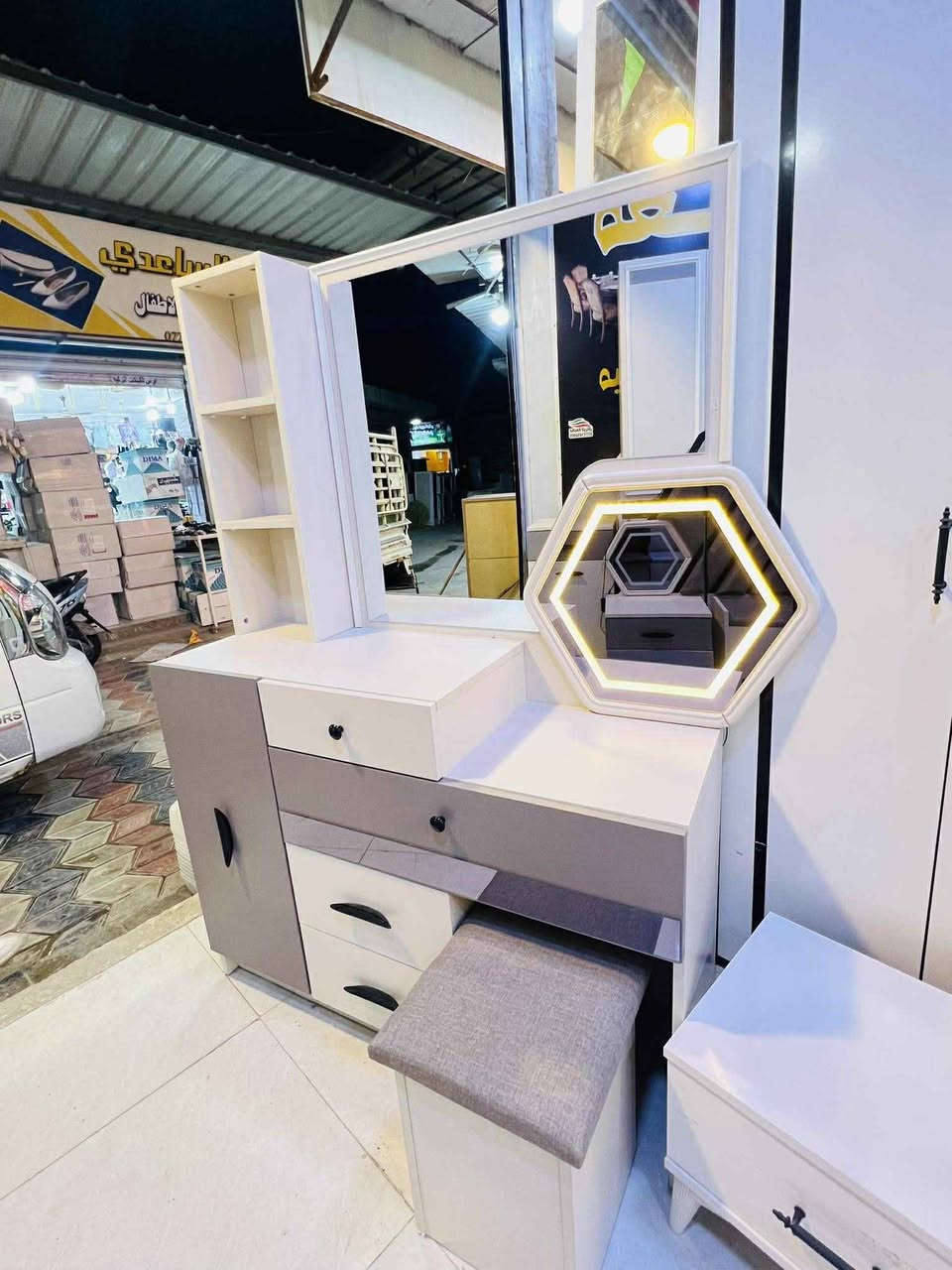 غرفة. تركي. نضام ابواب. لون مميز. موديل ٢٠٢٦ كوالتي عالي جرباية. سرير. مخزن. انارة شغالة 
١٠قطع مليون.٢٥٠ واصل. كول. مناطق بغداد بغداد, العراق


**إذا كنت صاحب هذا الإعلان وتريد حذفه لأي سبب، رجاءا أرسل رسالة إلى الدعم الفني**