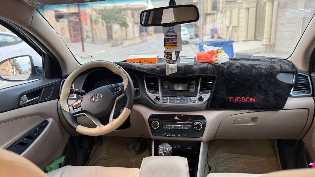 للبيع فقط بدون مراوس ونقد فقط
توسان موديل2016
كلين بيها صبغ براس البنيد ع كد شبرين غيرها ماكو
سياره جديده بشكل مال بيت ماشيه 100 الف عدل 
بغداد بأسمي تحويل ثاني يوم 
مواصفاتها معروفه 
محرك كير كهربائيات صدر كله بشررط جديد اي عطل مابيها تبريد انجماد والله 
مكاني تكريت السعر 168وبي مجال للشراي 
*********** تكريت, صلاح الدين
