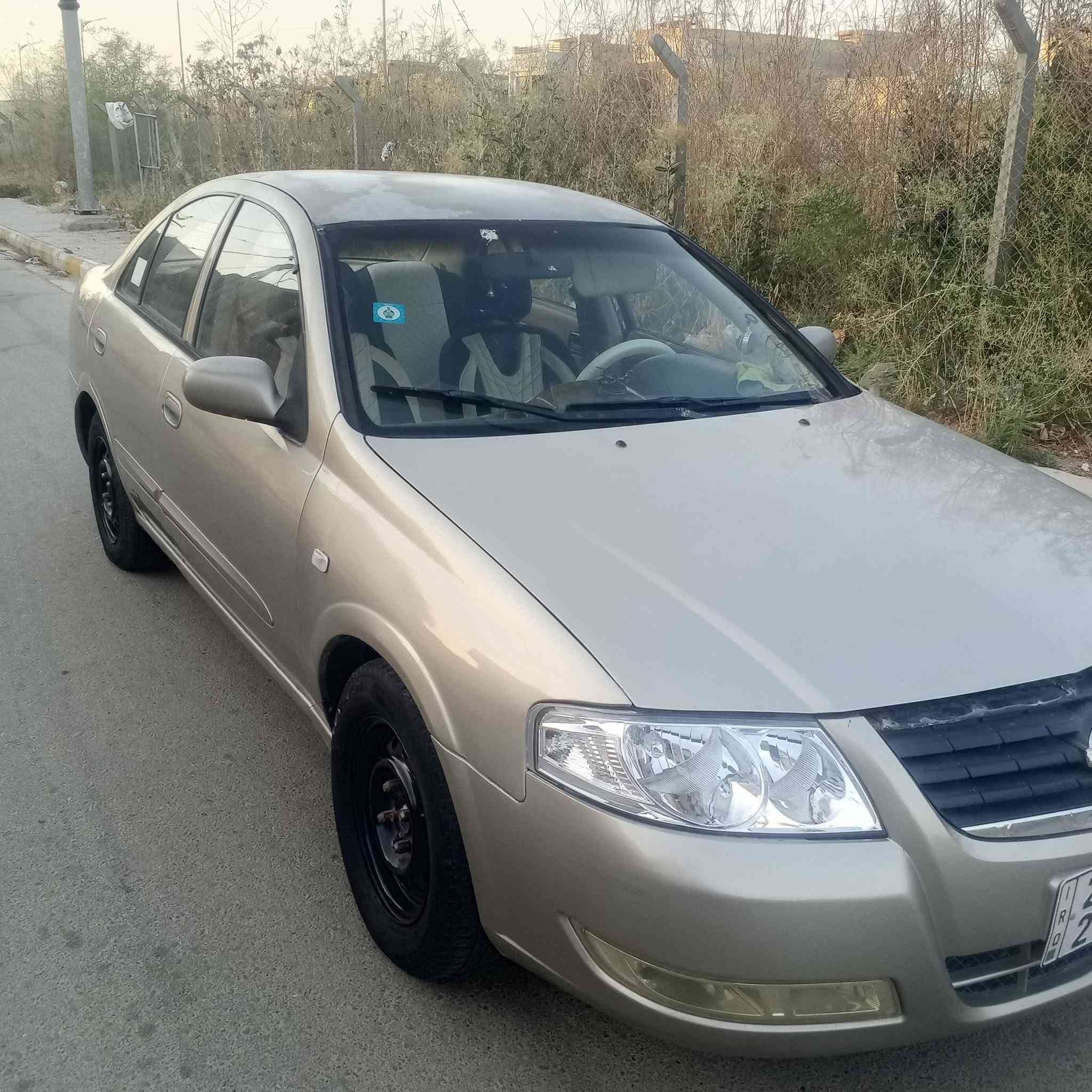 سني موديل ٢٠١٢رقم واسط دولي بدي كوري مكينه وكير اوتماتيك حداديه تخم تاير تبريد ثلج سياره بدون حادث فقط صبغ بنيد وجاملغين للجماليه فقط دواخل مدوشمه سياره جاهزه وخير من الله مكان السياره واسط مركز المدينة السعر البيع ٩٨بيها مجال قليل كلش ***********
