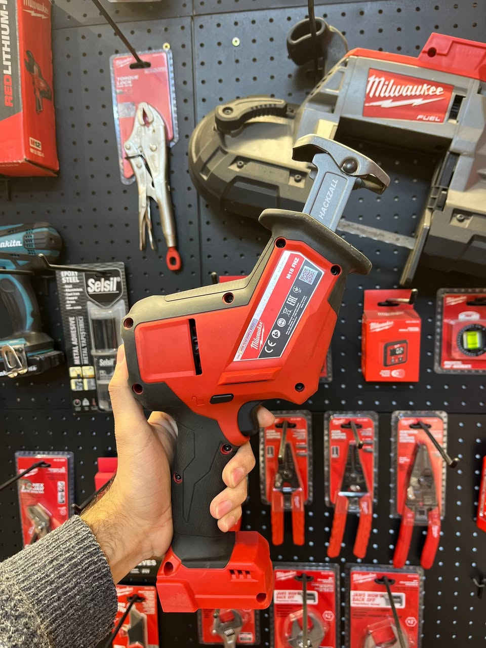 أجهزة مستخدمة… بس نظافتها 99% ✨
موجودة الآن في معرض أسعد شروكي
جودة مضمونة، فحص وتجربة
📍 بغداد جميلة – شارع خير الله
🚚 توصيل لكل المحافظات
📞 ***********
