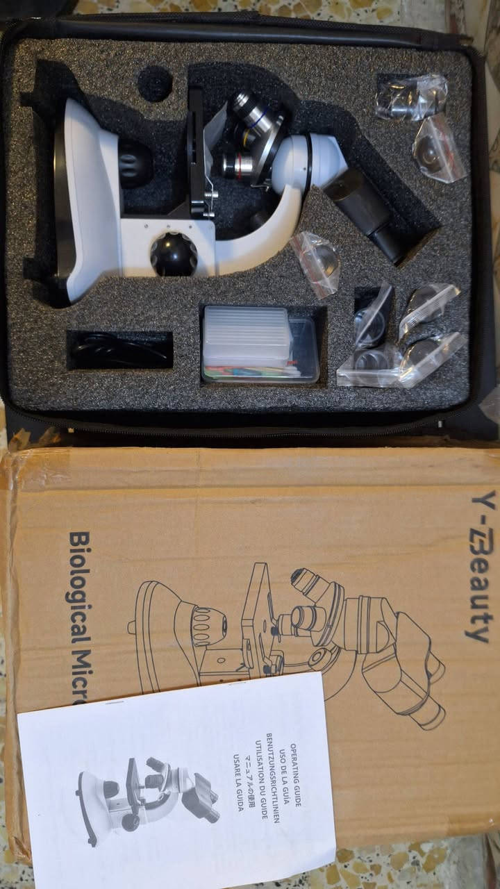 السلام عليكم
مجهر للبيع
قطعة جديدة 
السعر ادخل خاص وتدلل


**إذا كنت صاحب هذا الإعلان وتريد حذفه لأي سبب، رجاءا أرسل رسالة إلى الدعم الفني**