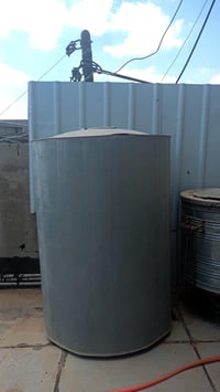 تانكي للبيع بيه زرف فقط من جوه  قيم وكلي سعرك 07701016750