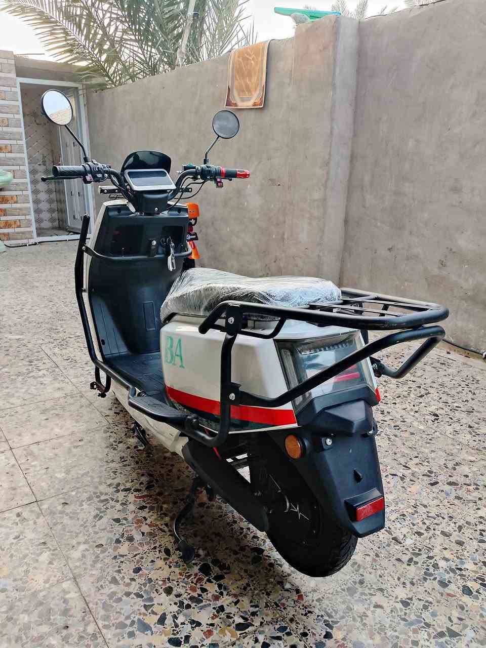 دراجه شحن نظيفه كلش 6 بطاريات كبار مسطره 3 سرع نظام Rبك السعر 700 وبيه مجال للاتصال *********** مكاني بغداد حي اور قابل للمراوس
