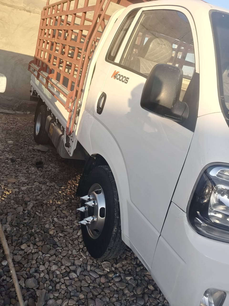 كيا فحل م ٢٠ سياره جاهزه من كلشي قضاء الصويره ت ***********
