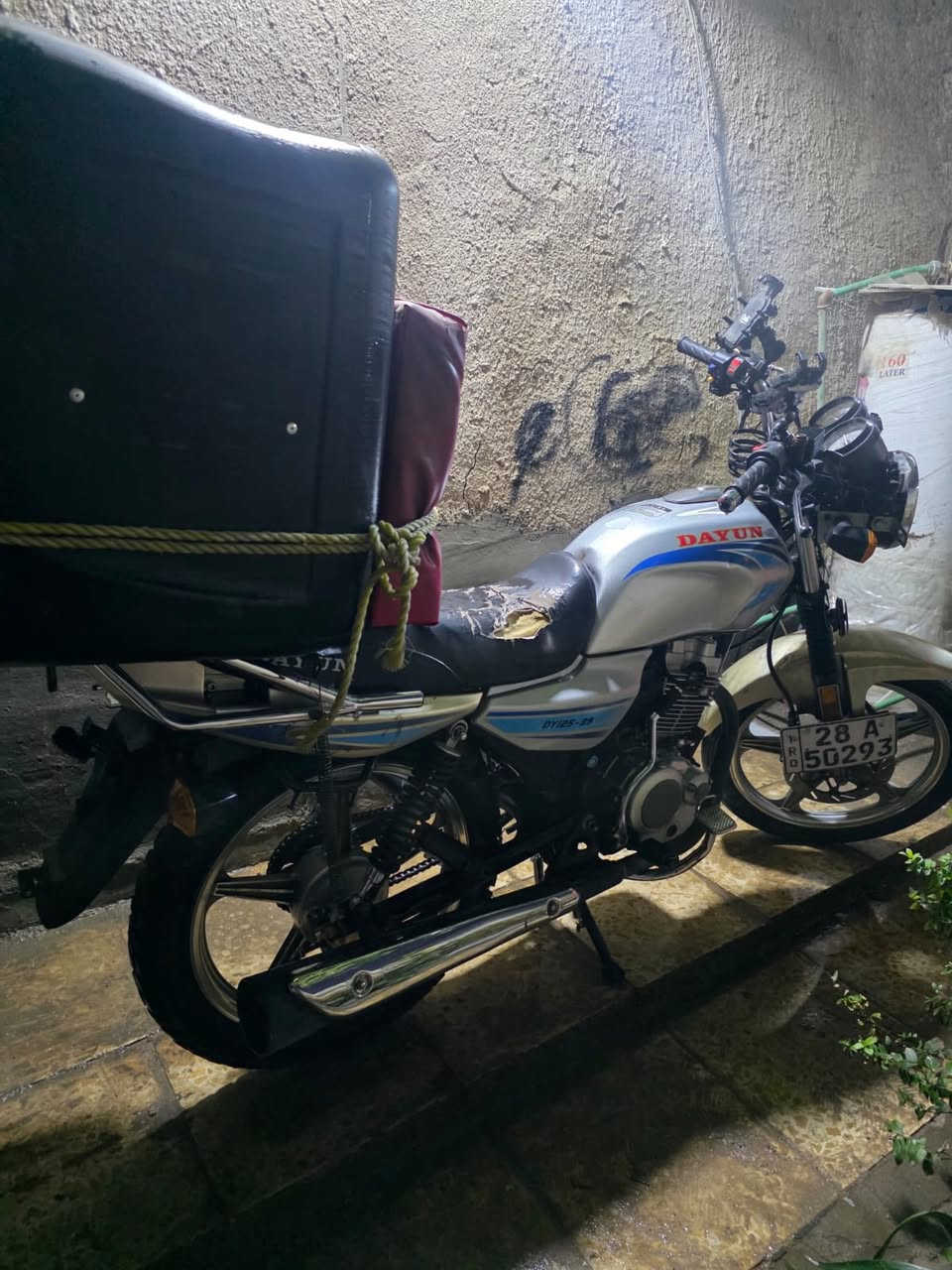 دراجه للبيع موديل 2023رقم  بسمي                  0770 664 5706
