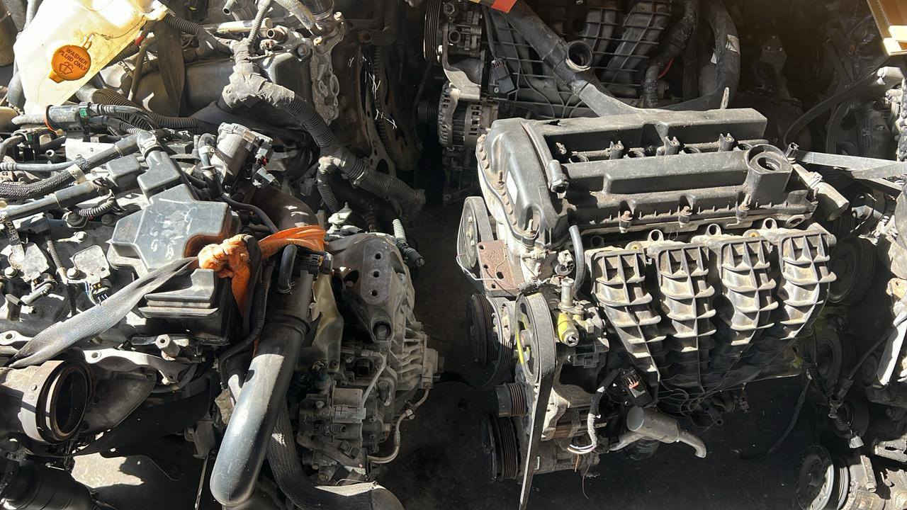 سلام عليكم ورحمة الله وبركاته وصول كميه كبيره من لايت افنجر
وصدر امامي وخلفي ومحرك ٢.٤ ونواعم ويتوفر يده باب داخليه شريط ستيرن اذاين كل شيء يخص ال افنجر موجود
ويوجد لدينا خدمة توصيل الجميع محافظات العراق ***********
