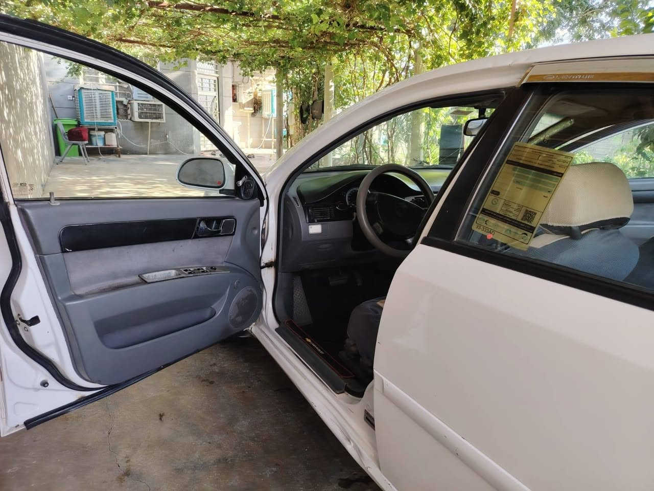 السلام عليكم
اوبترا 2007 كير اوتو رقم بغداد بأسمي 
ادامة كاملة على سيارة كير شرط مكينه شرط جديدة تبريد ثلج تدفئة نار شاشه تاب تخم تاير جديد بلكات نوزلات ادامة كاملة  
ضررها جاملغ امامي مصبوغ وبارد باب السايق  وباب خلف باب سايق رش بدون اي نقص ان شاء الله 
مكاني ديالى ناحية جلولاء 
للاستفسار اتصال على الرقم الاتي
***********
