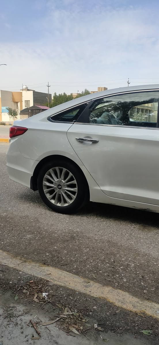 السلام عليكم
سوناتا للبيع موديل 2015 خليجي
 محرك 2400 دوش المرغوب
 رقم اربيل الدولي 
محرك وكير مكفول
 تبريد خلفي 
 السياره مكفوله عدا قطعتين الجاملغ الامامي تبديل اصلي شركه  والباب الخلفي صبغ 
المكان النجف الأشرف 
للاستفسار ***********
