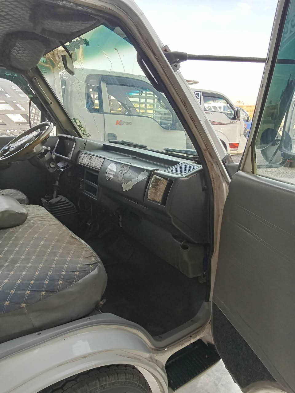 يالله رمظان كريم
كيا بنكو موديل 1995
معمره مصبوغه عام 
شاصي مكفول 
محرك مكفول 
كير مكفول 
حداديه خير من الله 
بس ستر ربك يرادلها 
0710098099اتصل ودلل
ديالى محافظه جديده الشط


**إذا كنت صاحب هذا الإعلان وتريد حذفه لأي سبب، رجاءا أرسل رسالة إلى الدعم الفني**