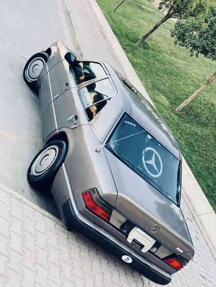 مارسیدس بینز مۆدێل1992
ئارمی پلاستیکی سلیمانی 
بەشەرتی موس و براوە
کامل بۆیاخ لەسەر ساخی 
گێر ئۆتۆماتیک،
 
گێڕو مەکینەی ئەڕنەب دونیو
بەشەرتی گێر و مەکینە 

سەیارەکە
زۆر جوان ماوەتەوە
سلاید 
چوار تایەی تازە

٣٣ گەلا مەعامەلە 

ژمارەی خاوەنی
***********
